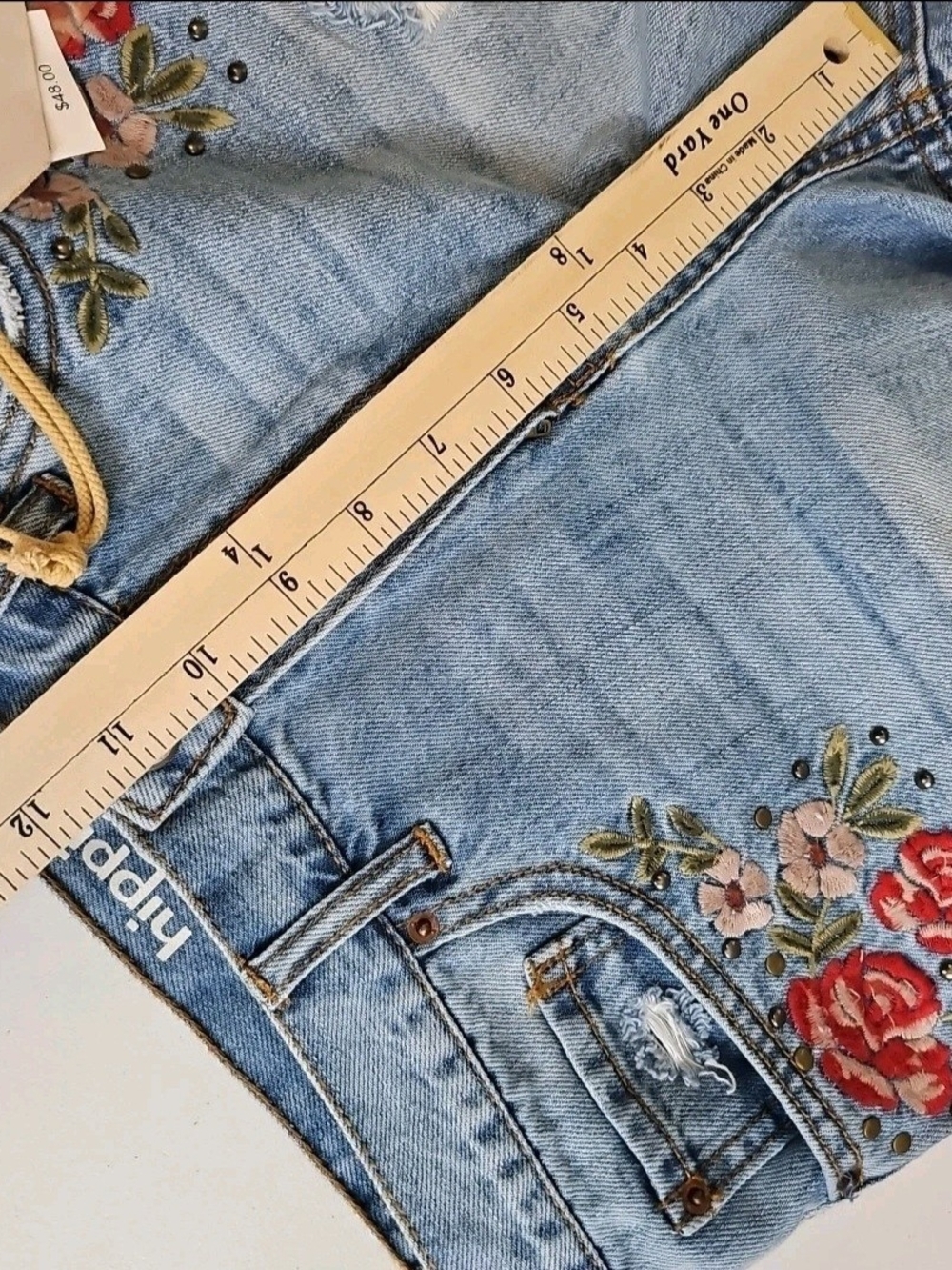 NWT Hippie Laundry Light Blue Floral Embroidered Denim Shorts Size 30 - Picture 10 of 11